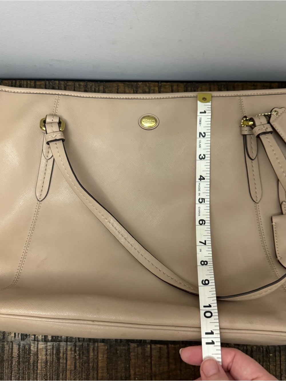 Coach Peyton Leather Zip Top Tote F27349
Brass/Sand bag - Picture 11 of 11